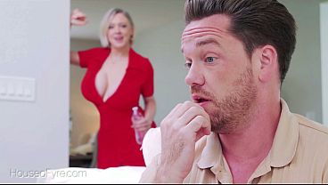 Dee Williams Traí Marido Com Entregador No Banheiro