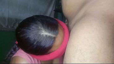 Goela profunda em uma coroa gostosa e curvilínea