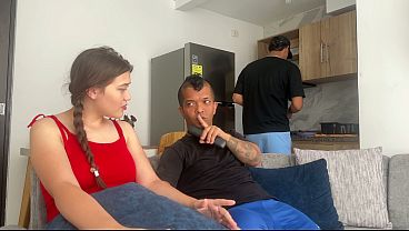 Madrasta Cachonda Transa Com O Hijastro Pequeno Sem O Marido Saber