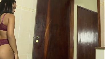 Milf Trai Seu Marido No Motel Com Motorista De Aplicativo