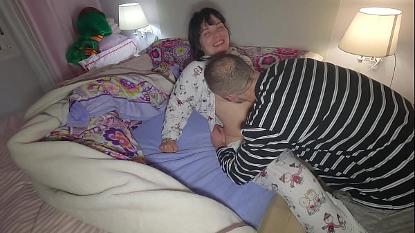 Minha Gostosa Esposa Amadora Leva Pau E Gozada Na Boca Em Sexo Caseiro